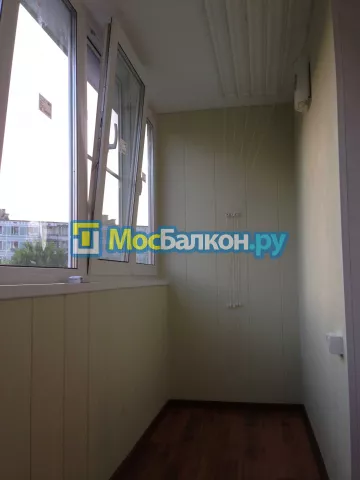 Отделка балкона и лоджии пластиковыми ПВХ панелями в Подольске от компании МосБалкон