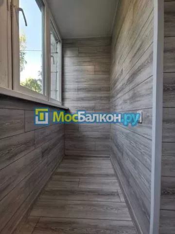 Отделка балкона и лоджии пластиковыми ПВХ панелями в Подольске от компании МосБалкон