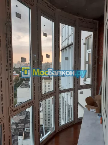 Панорамное остекление заказать под ключ по выгодной цене в Подольске от компании МосБалкон